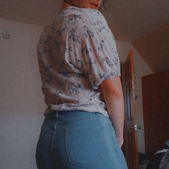 Baby pink floral blouse - Picture 2 of 2